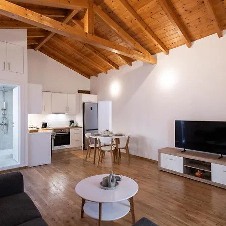 아파트 Spotaki 8 *