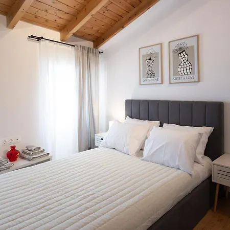 Apartament Spotaki 8
