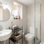 Spotaki 8 Apartman *